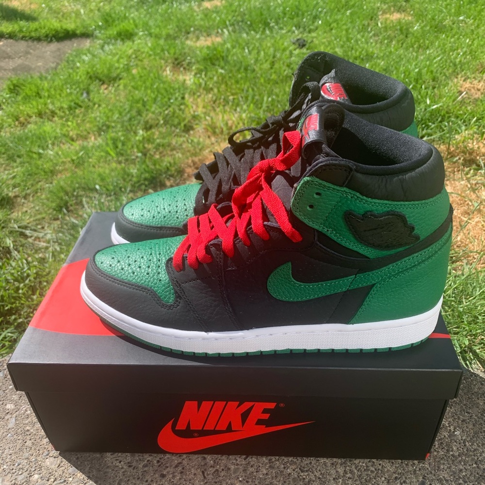 Jordan 1 Pine Green - Picture 3 of 6